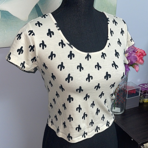 Forever 21 Crop Top - Picture 3 of 10